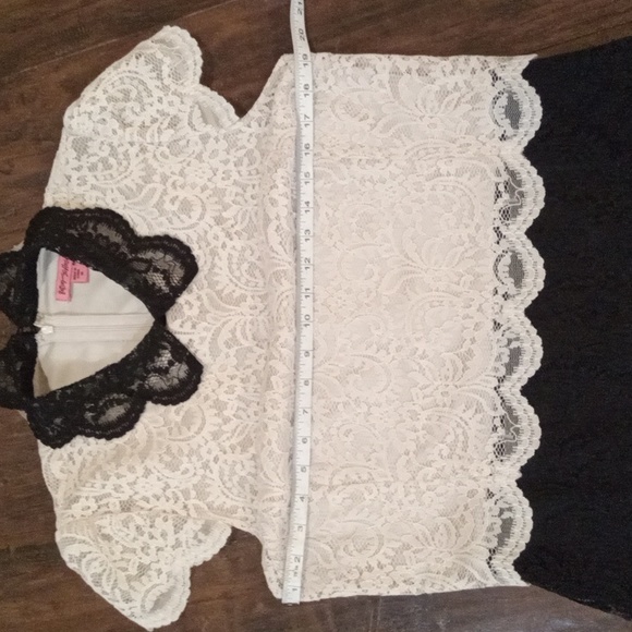 Betsy Johnson Ivory and Black Lace Dress with Collar Size 14 - Picture 8 of 12
